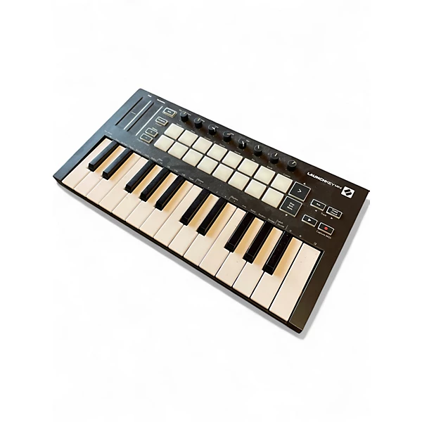 Novation Used Novation Launchkey Mini MIDI Controller