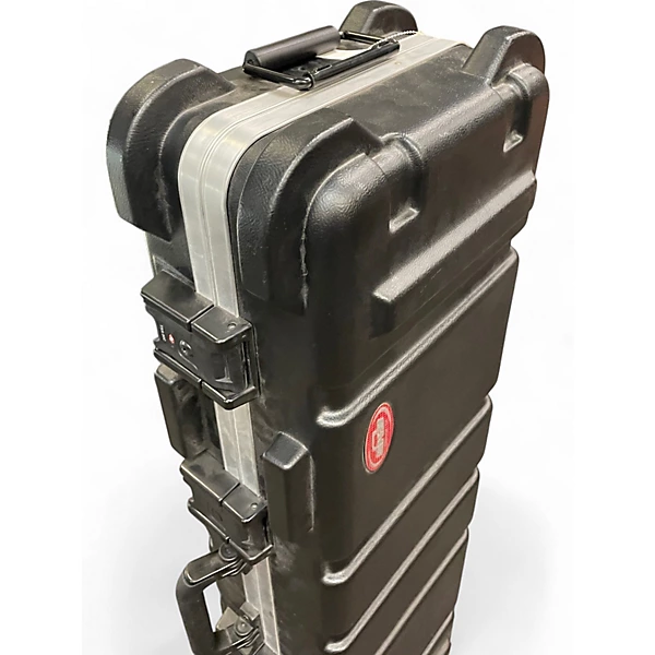 SKB Used SKB ROAD CASE Mixer Case.gc