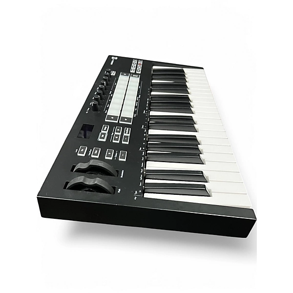 Novation Used Novation Launchkey MKIII 37 MIDI Controller.gc