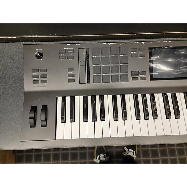 Akai Professional MPC Key 61 Keyboard Workstation