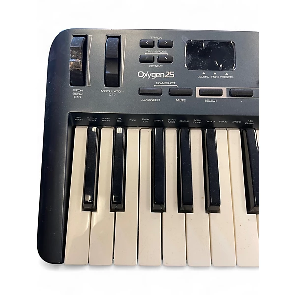 M Audio Used M Audio Oxygen 25 Key MIDI Controller