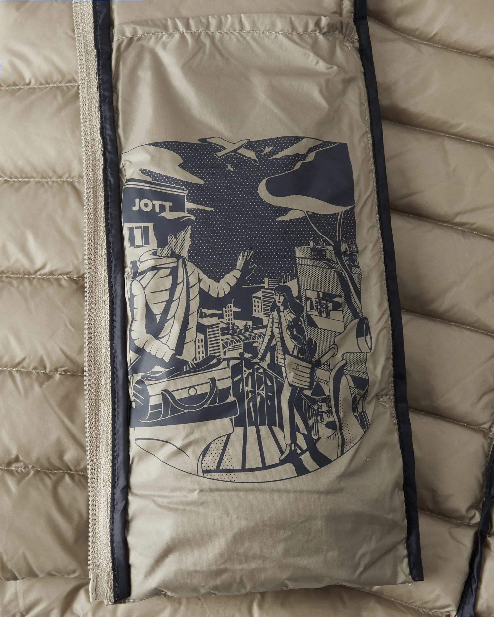 Marine Pat hooded Sleeveless down jacket