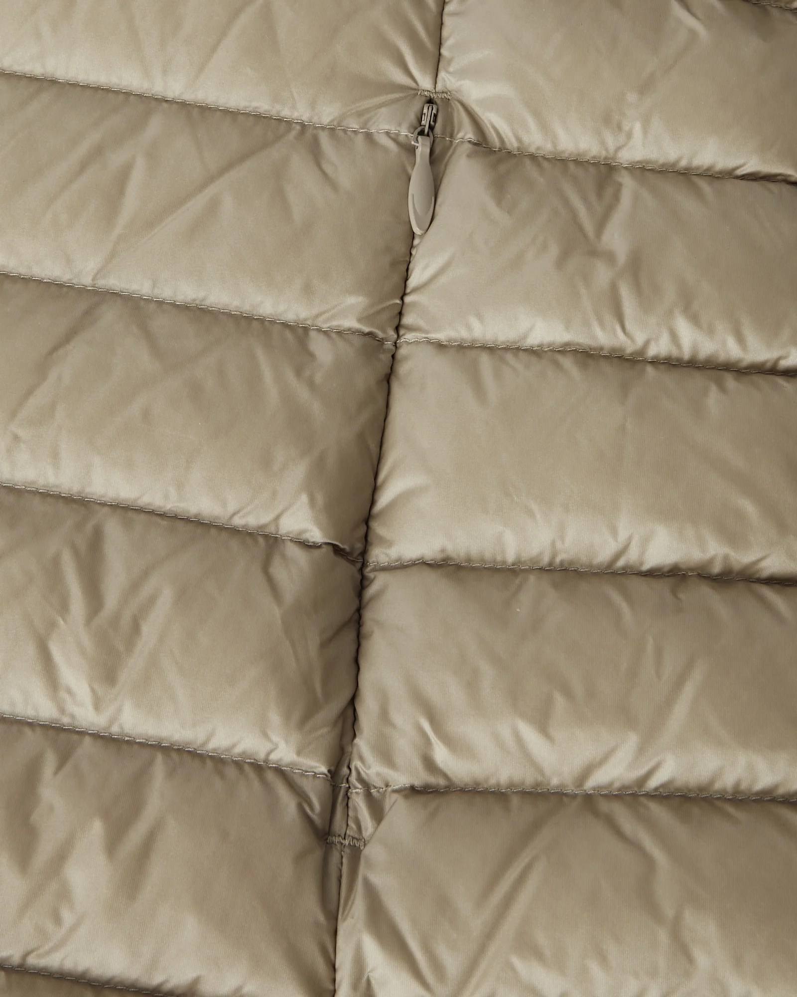 Marine Pat hooded Sleeveless down jacket