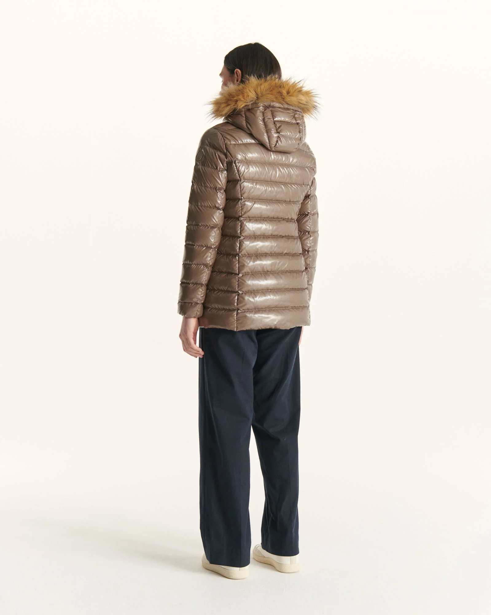 Down jacket mid-long lacquered Grand Froid Taupe Perle