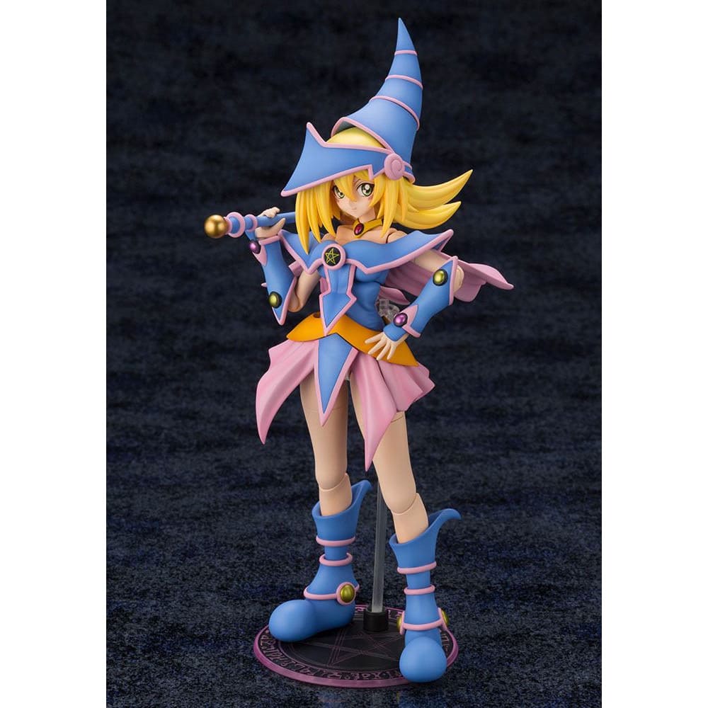 Yu-Gi-Oh! Crossframe Plastic Model Kit Dark Magician Girl 18cm