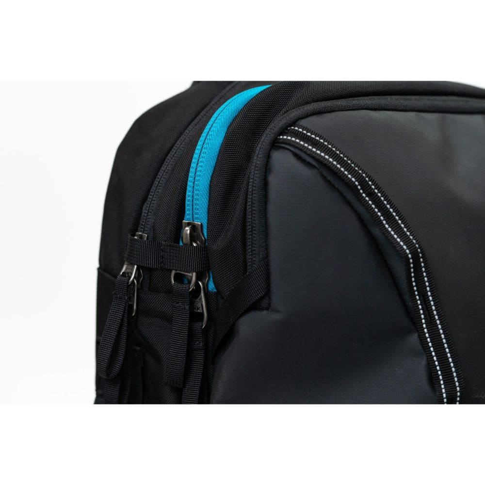 Ultimate Guard Rucksack Vago 28 Journey Black & Petrol