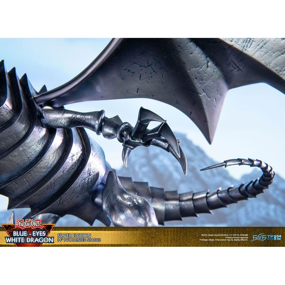 Yu-Gi-Oh! PVC Statue Blue-Eyes White Dragon Silver Edition 35cm