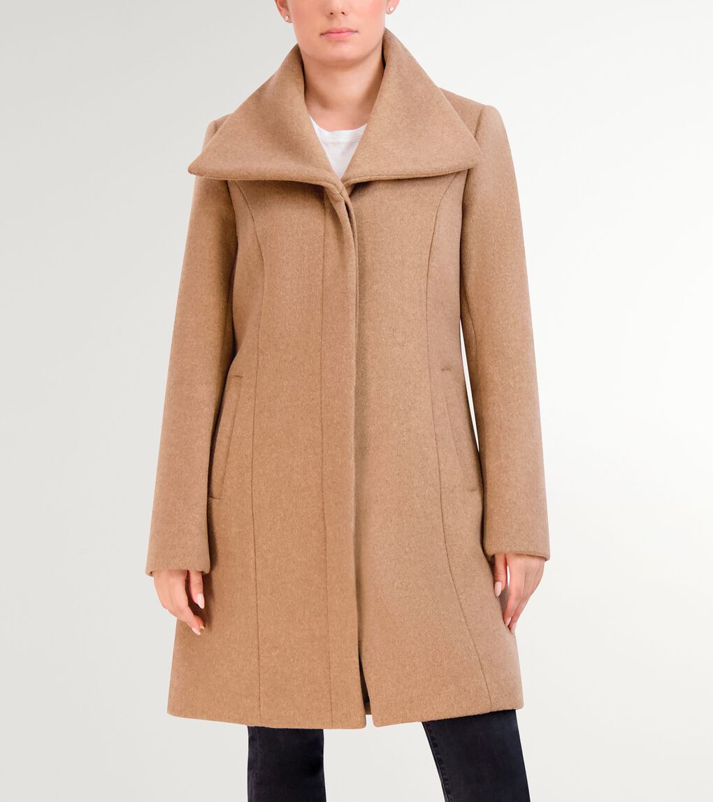 Women's Convertible Collar Button-Up Coat