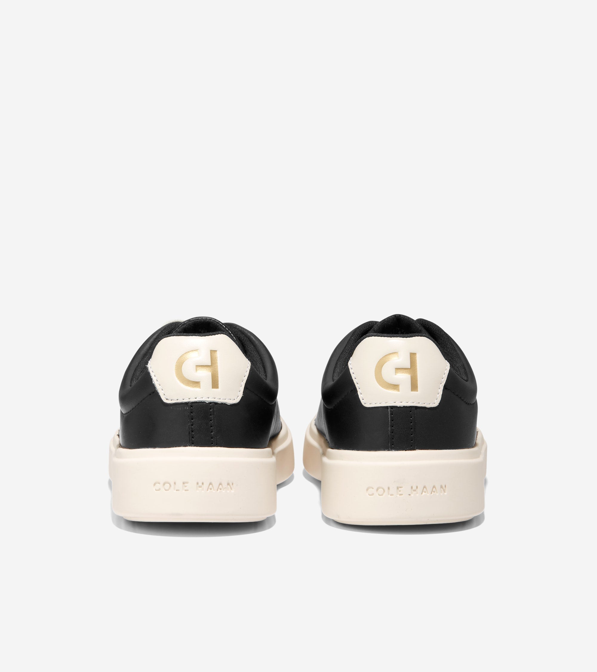 Women's Grand Crosscourt Traveler Sneaker