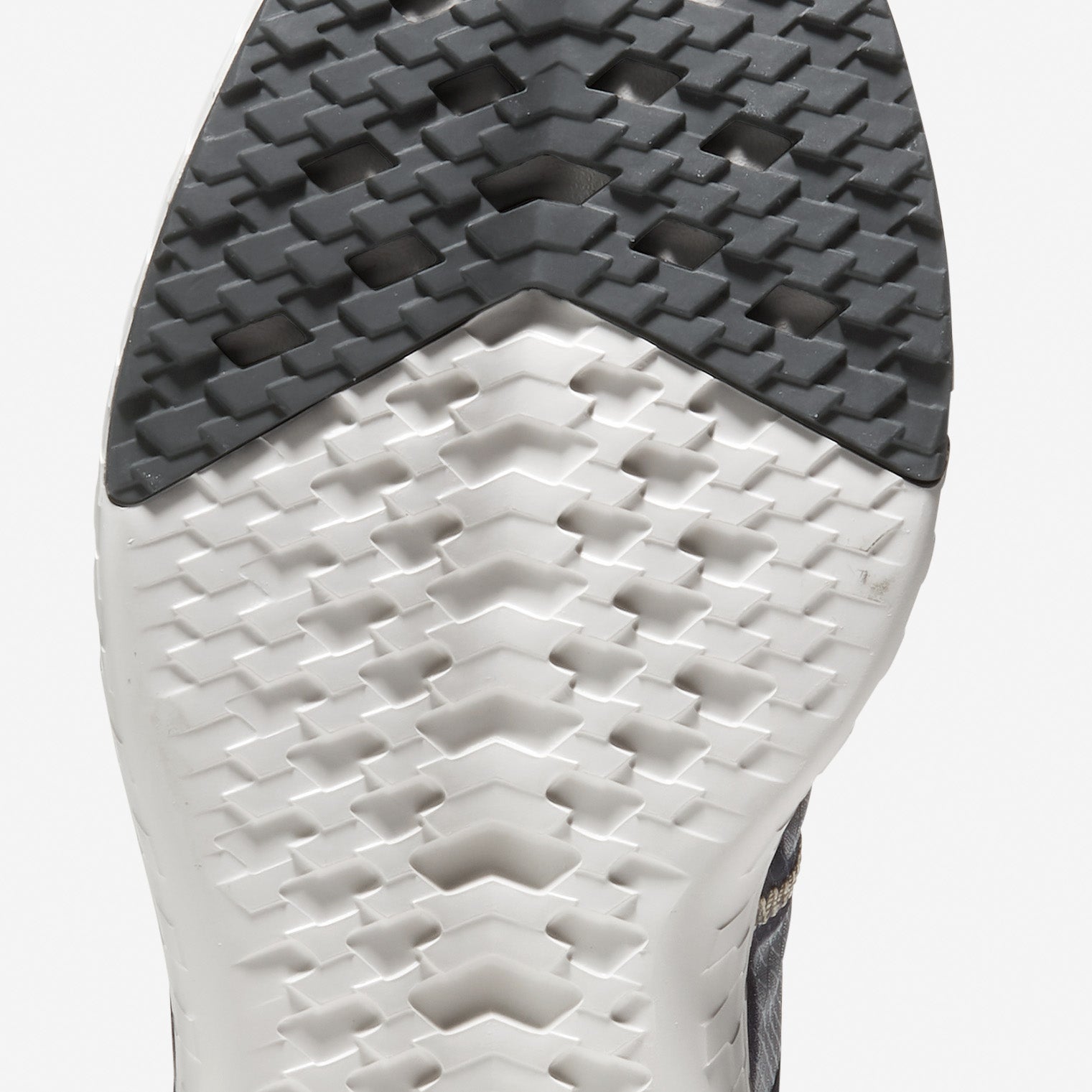 Men's ZERØGRAND Outpace Running Shoe