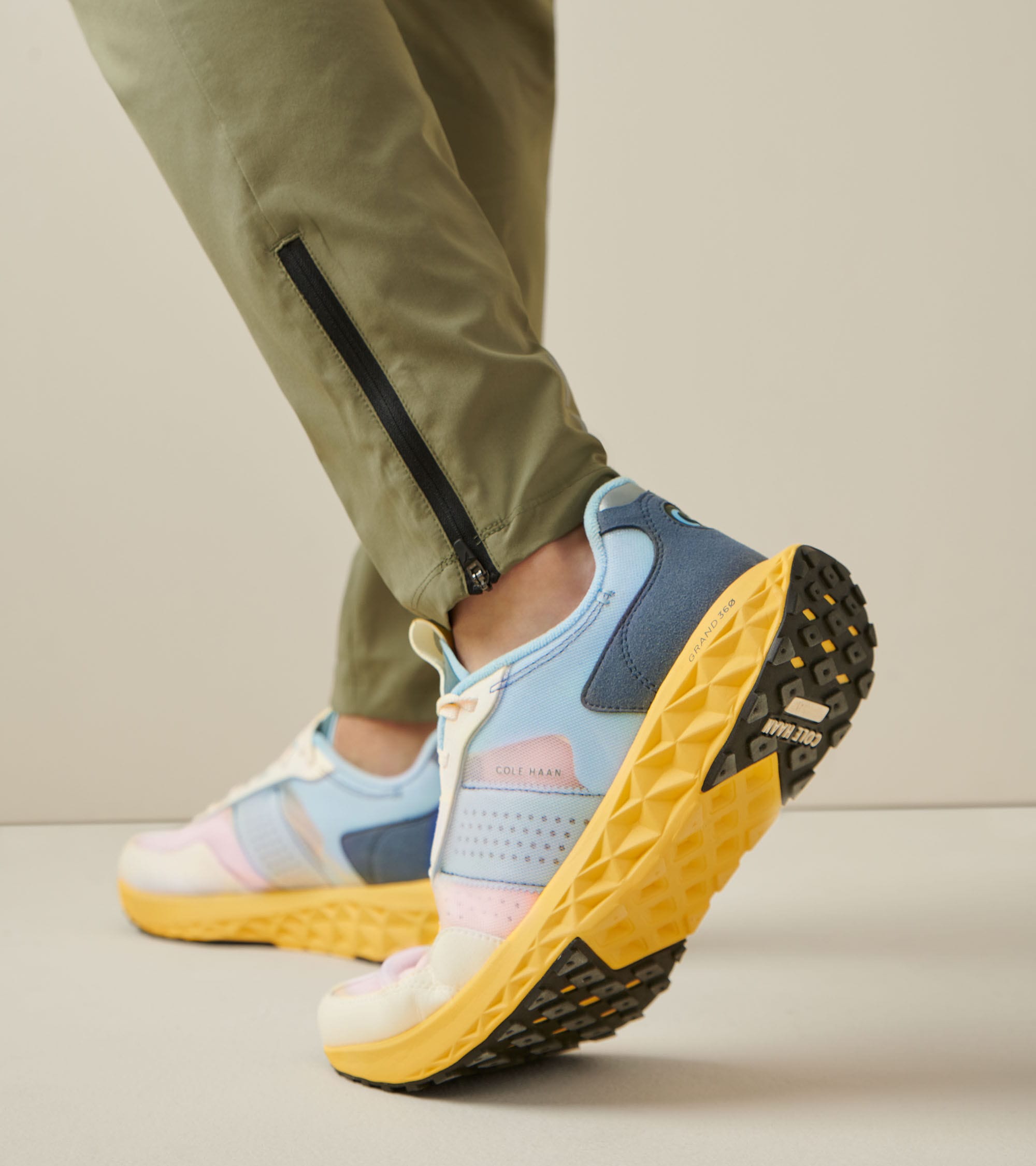 Men's ZERØGRAND Outpace 3 Running Shoe