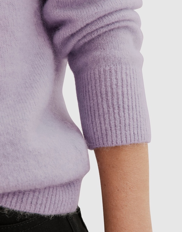 Country Road V-neck Fluffy Pullover