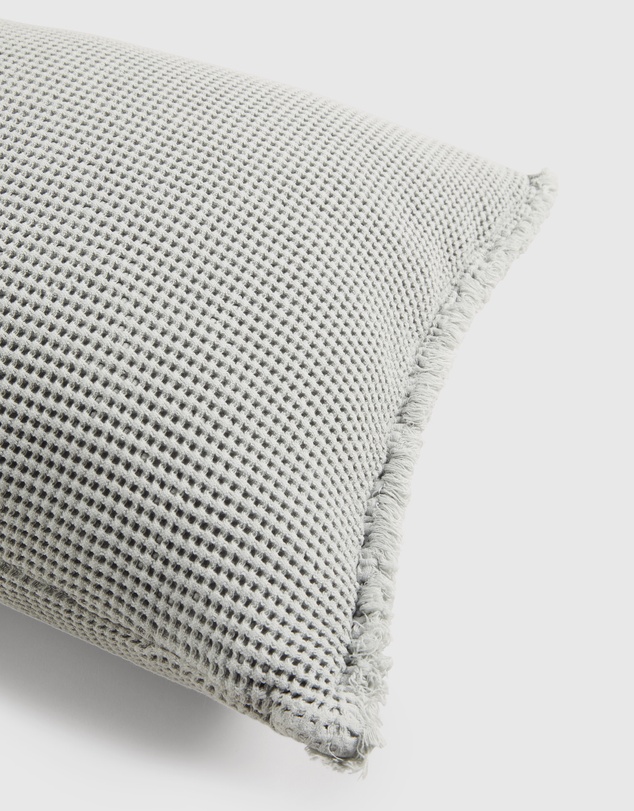 Country Road Taylor 40x60 Waffle Cushion