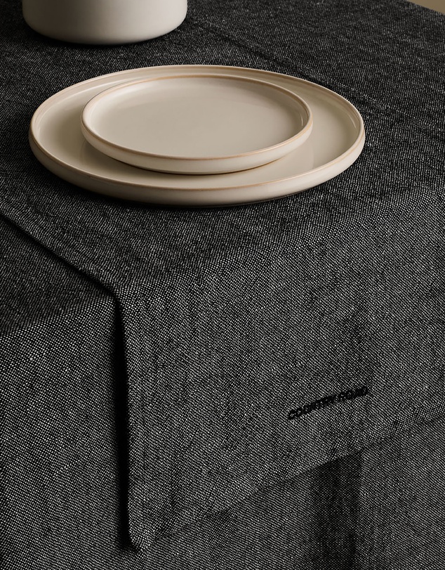 Country Road Dana Table Runner