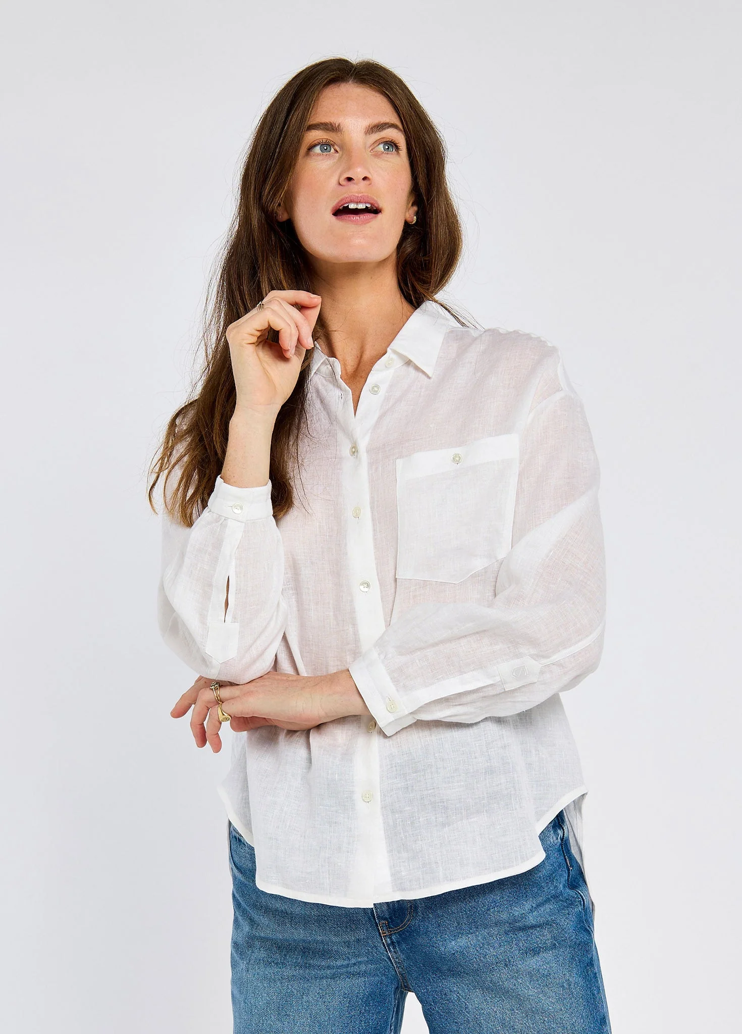 Silvergrass Ladies' relaxed linen shirt - white