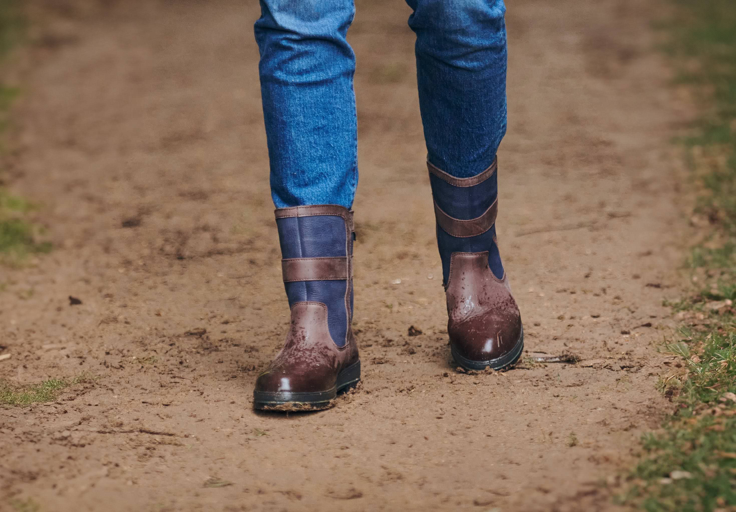 Roscommon Men's Short Rain Boot - Navy/Brown