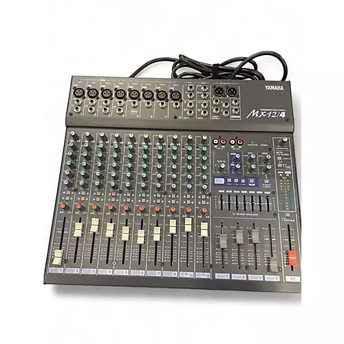 Used Yamaha MX 12 4 BUS Powered Mixer
