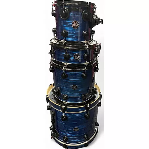 Used DW 4 piece Collector's Series Trans Blue Drum Kit Trans Blue