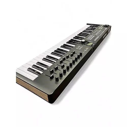 Used Arturia Keylab Essential 61 mk3