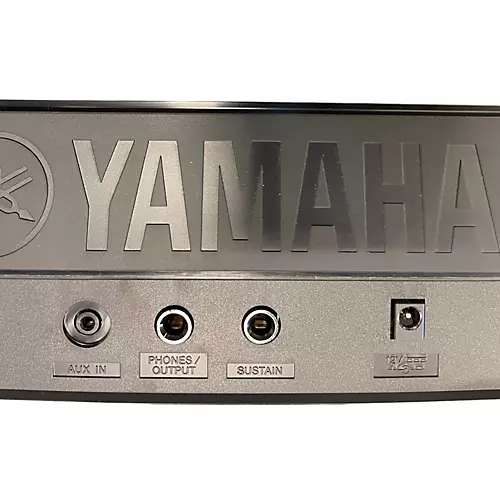 Used Yamaha YPT260 Keyboard Workstation