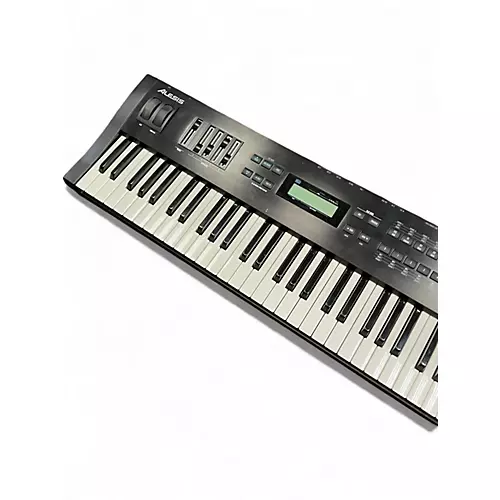 Used Alesis QS6.1 Portable Keyboard