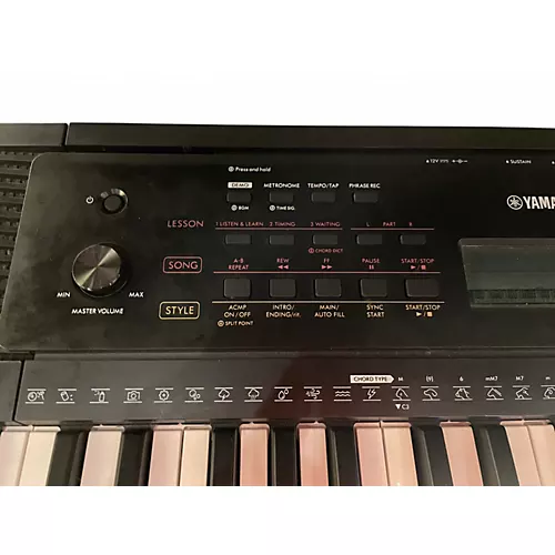 Used Yamaha PSR-E273 Portable Keyboard
