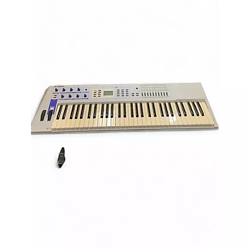 Used Yamaha CS2X Synthesizer