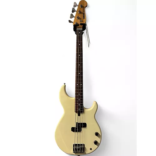Used Yamaha BB300 ELECTRIC BASS White Electric Bass Guitar White