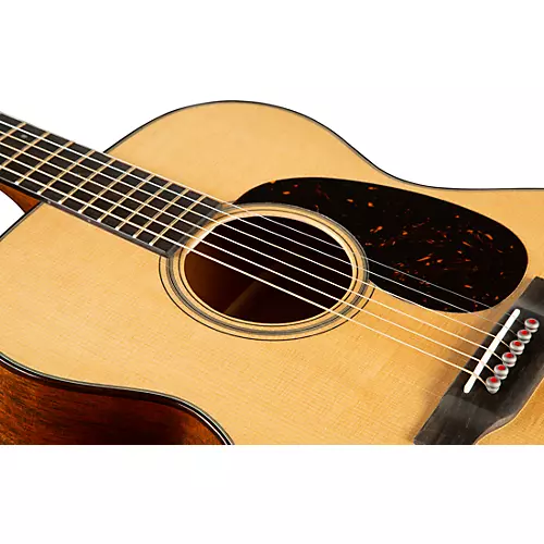 Martin 000-18 Modern Deluxe Acoustic Guitar Natural