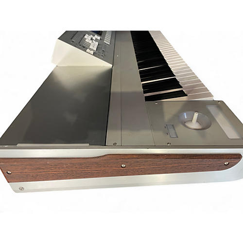 Used KORG M3 88 Key Keyboard Workstation