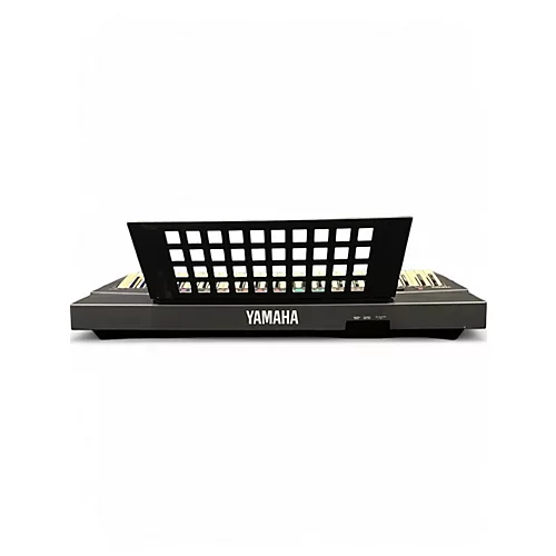 Used Yamaha psr 215 Portable Keyboard