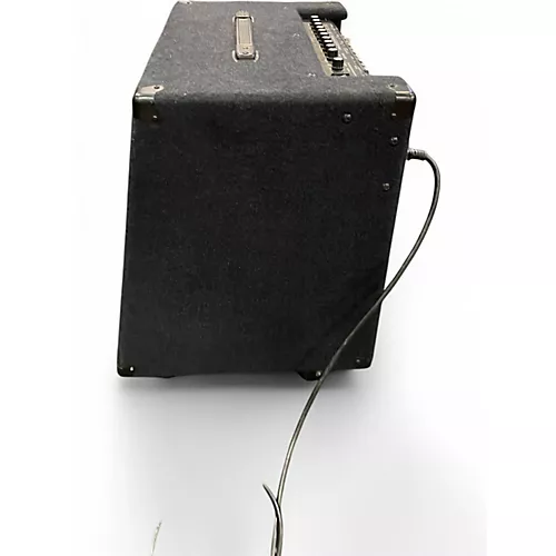 Used Roland KC600 Keyboard Amp