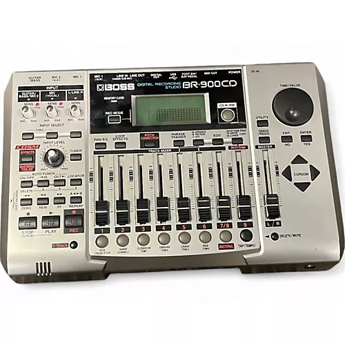 Used BOSS BR900CD MultiTrack Recorder