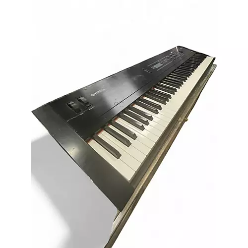 Used Yamaha S08 88 Key Synthesizer