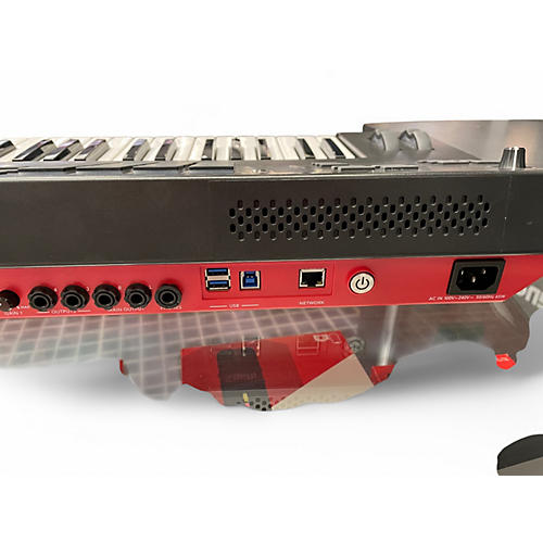 Used Akai Professional MPC Key 61 Keyboard Workstation