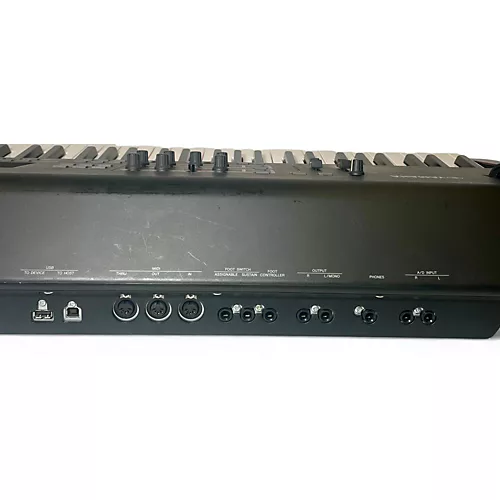 Used Yamaha MOXF8 88 Key Keyboard Workstation