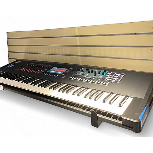 Used Roland Fantom 7 Keyboard Workstation