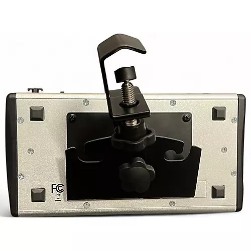 Used Behringer PMP960S Power Amp