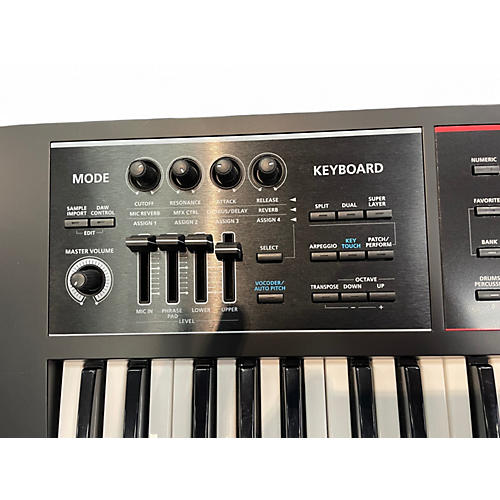 Used Roland JUNO  DS 61 Keyboard Workstation