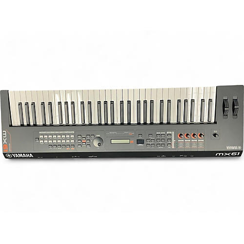 Used Yamaha MX61 61 Key Keyboard Workstation