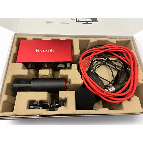 Used Focusrite 2I2 STUDIO