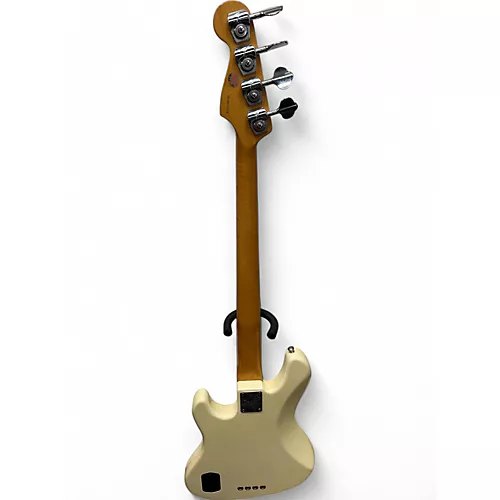 Used Fender American Deluxe Jazz Bass Vintage White Electric Bass Guitar Vintage White
