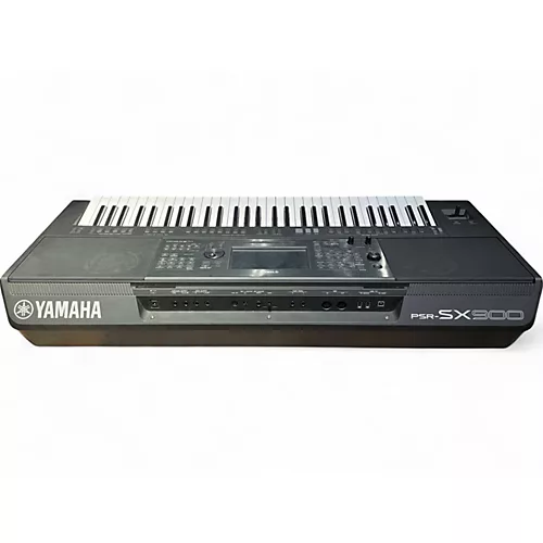 Used Yamaha PSRS900 61 Key Arranger Keyboard