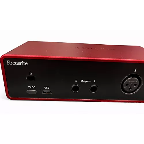 Used Focusrite Scarlett 2i2 gen 4 Audio Interface