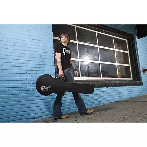 Gibson Logo T-Shirt Medium