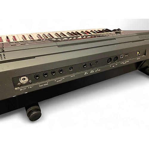 Used Yamaha PSR S950 Keyboard Workstation