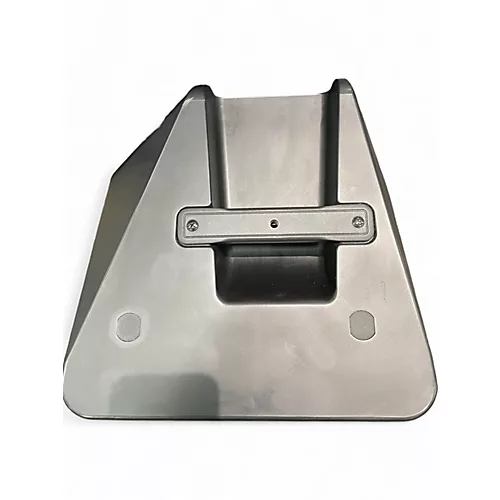 Used Yamaha DXR10 Powered Speaker