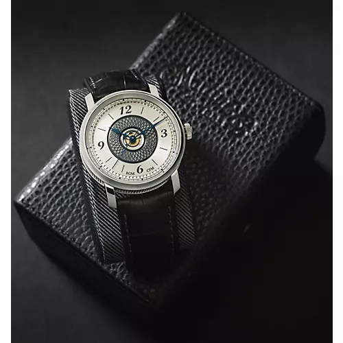 Martin Limited-Edition D-200 Deluxe Acoustic Guitar Natural