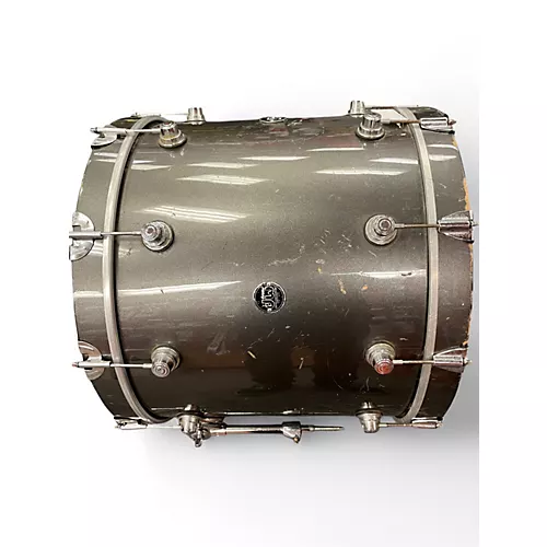 Used DW 22in performance bass drum grY Drum grY 42