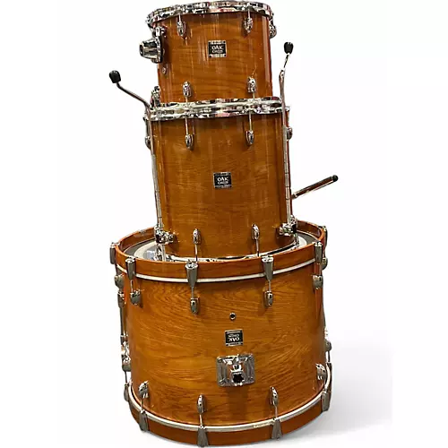 Used 2008 Yamaha 3 Piece Oak Custom Amber Drum Kit Amber